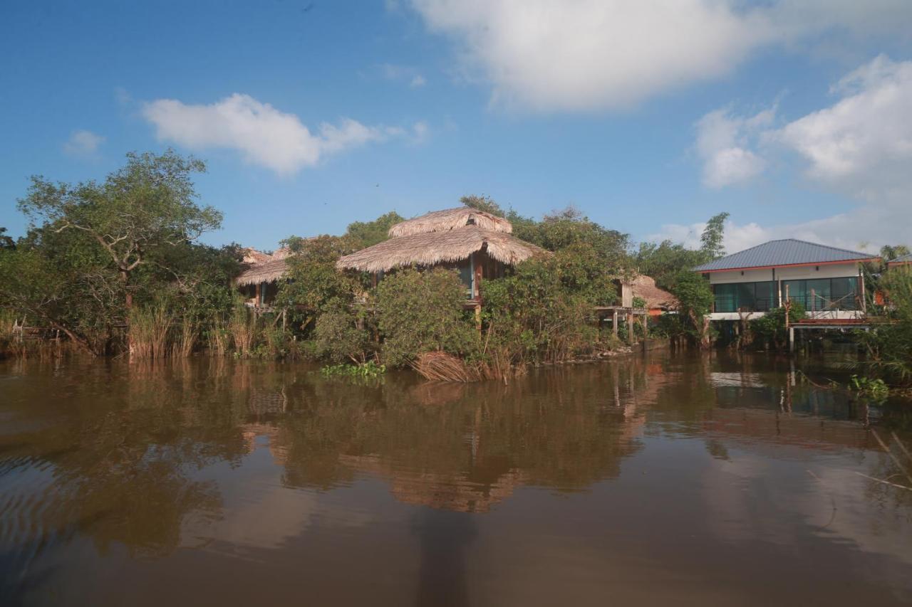 Wetlandcamp บ้านชายเล Phatthalung Exteriör bild